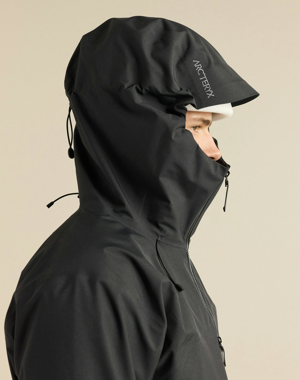 Arc'teryx Beta Men's GORE-TEX Waterproof Hiking Jacket - Black