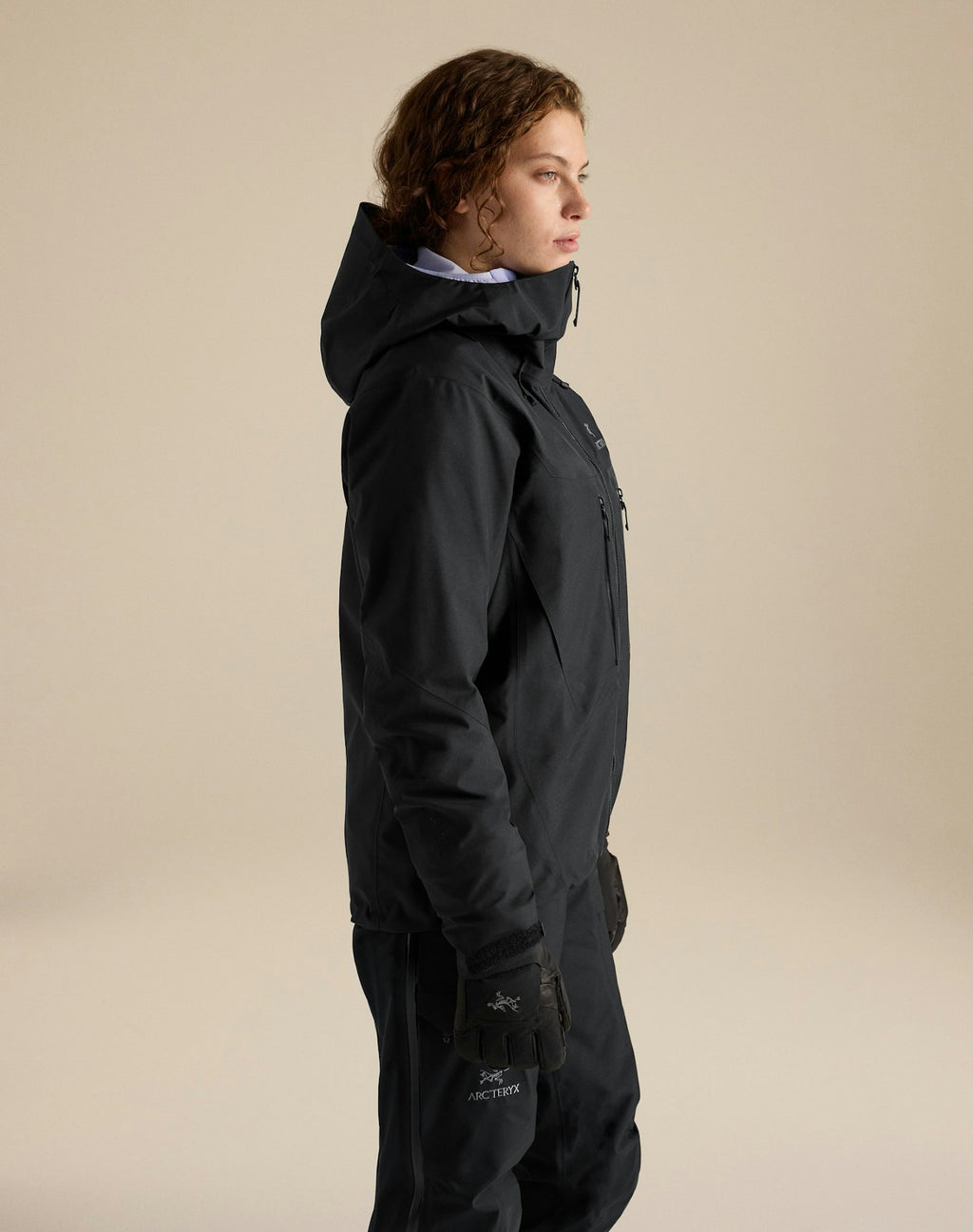 Arc'teryx Women's Alpha SV Jacket GORE‑TEX PRO Hard Shell Black