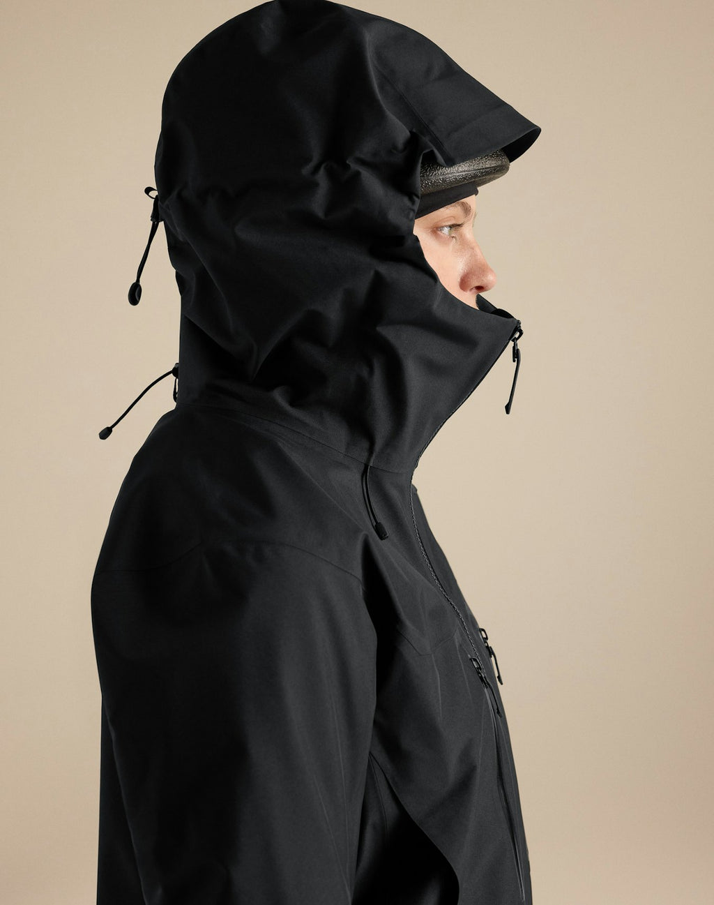Arc'teryx Women's Alpha SV Jacket GORE‑TEX PRO Hard Shell Black