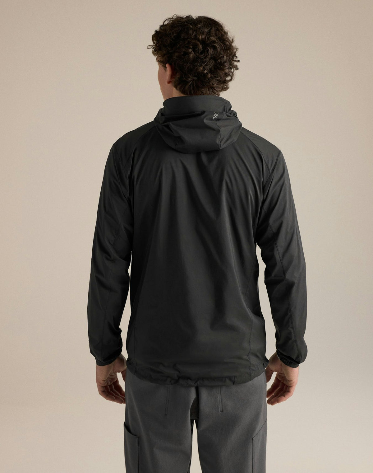 Arc'teryx Men's Squamish Hoody Windshell Jacket Black