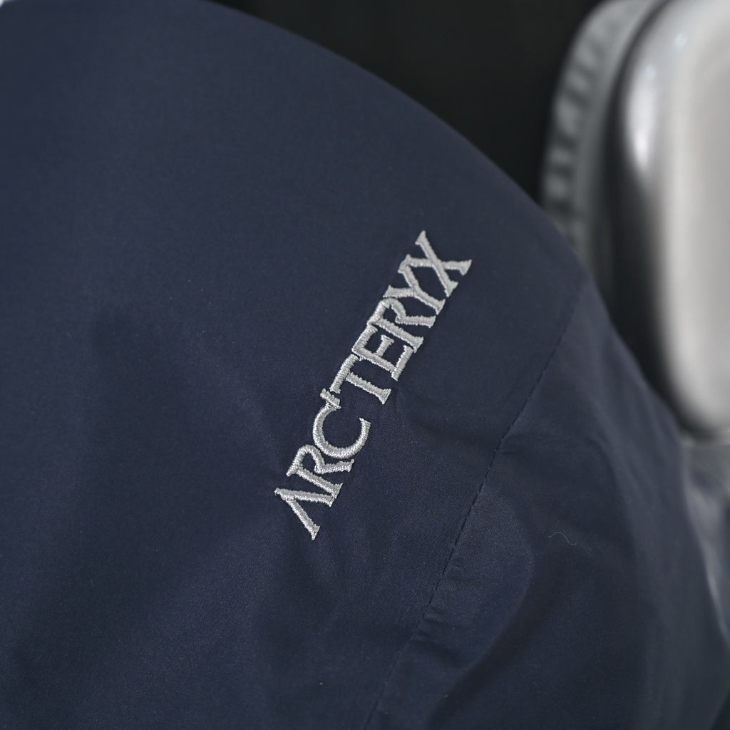 Arc'teryx Beta Series Men's GORE-TEX Hooded Ski Jacket "Navy Blue"