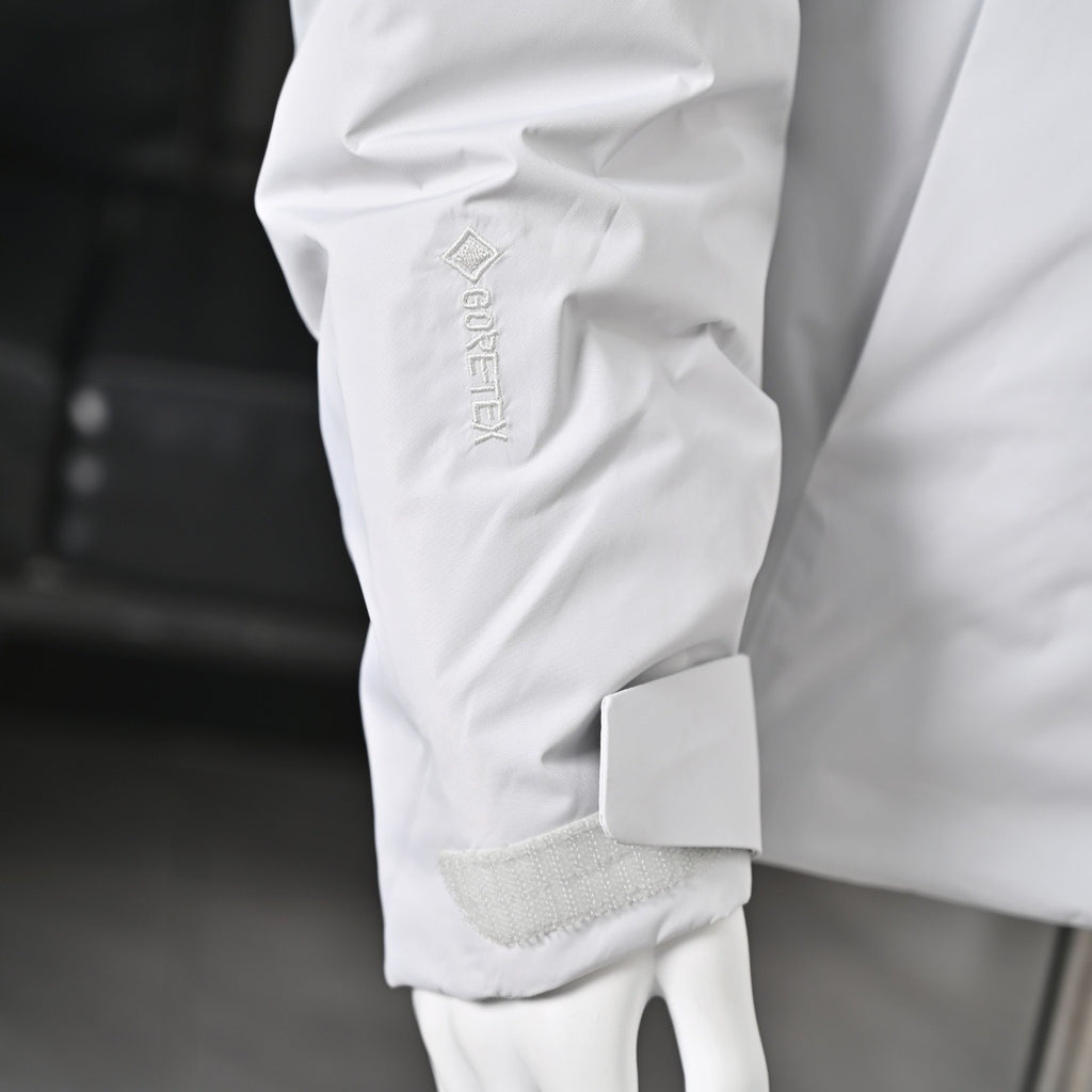 Arc'teryx Beta Men's GORE-TEX Insulated Hooded Ski Jacket - White
