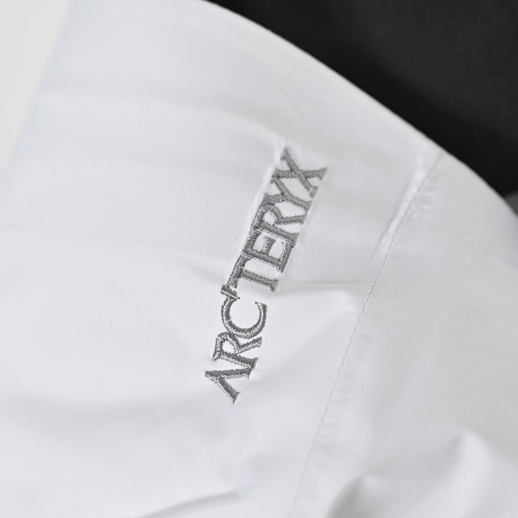 Arc'teryx Beta Men's GORE-TEX Insulated Hooded Ski Jacket - White